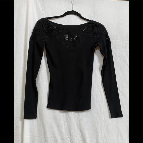Free People black long sleeve crochet top size XS - Picture 2 of 5